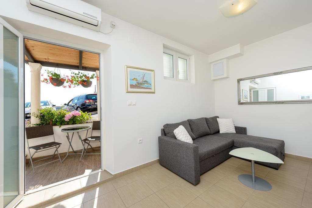 Tinker Bell Apartment Дубровник Екстер'єр фото